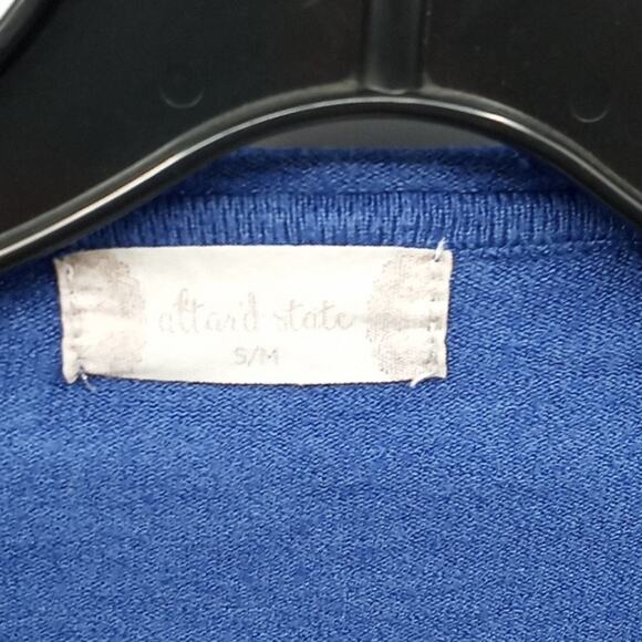 Altar'd State Women's Blue Pullover Knit Sweater Front Pocket Size S/M - Picture 5 of 14